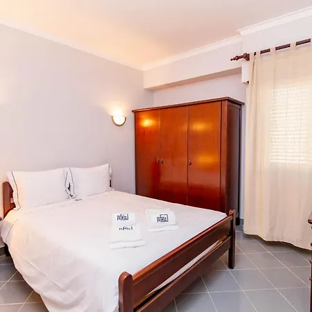 Navigator Apartment *
